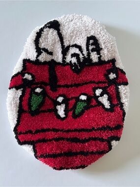 Snoopy Peanuts Bathroom Toilet Seat Lid Cover Latch hook Dog Puppy Charlie